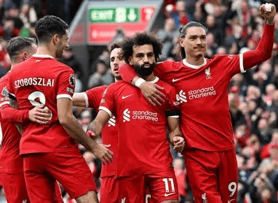 27万周薪！7500万身价成笑柄？孔帕尼一句话，利物浦的遮羞布还挂得住吗？